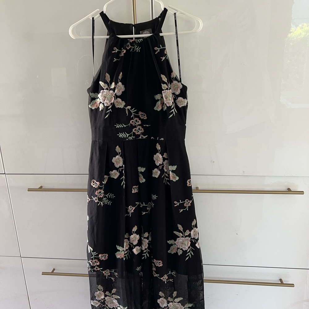 Vince Camuto Black Floral Midi Dress